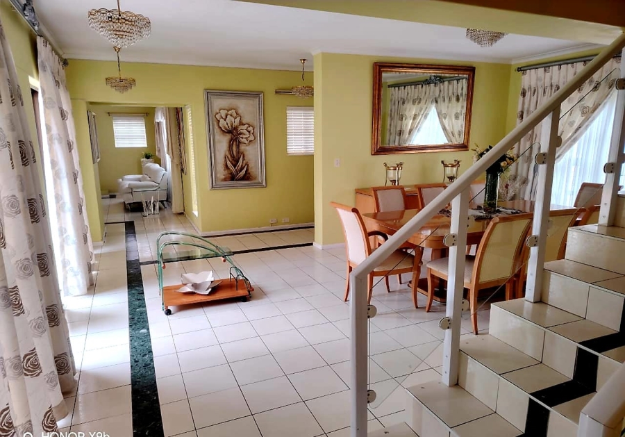 4 Bedroom Property for Sale in Vincent Heights Eastern Cape